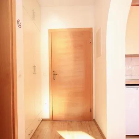 Διαμέρισμα With Parking Space Duce, Omis - 9437
