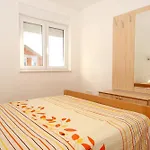 With Parking Space Duce, Omis - 9437 Appartement Dugi Rat